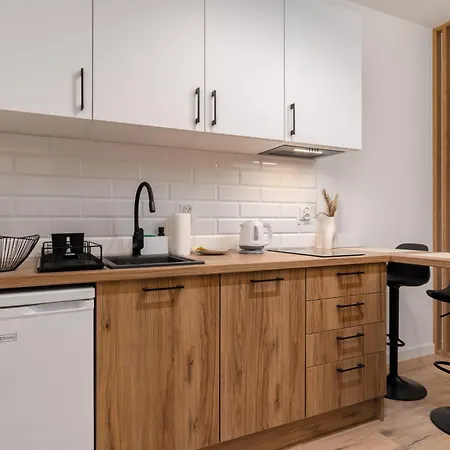 Citystay Wolczanska Апартаменты Лодзь